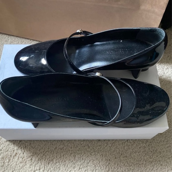 Shoes - Louis Vuitton Mary Jane